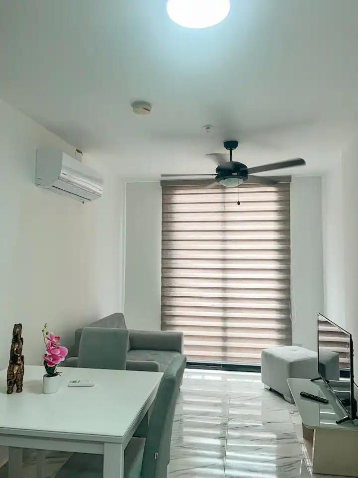 En Y Centrico En Calle 50 Apartamento